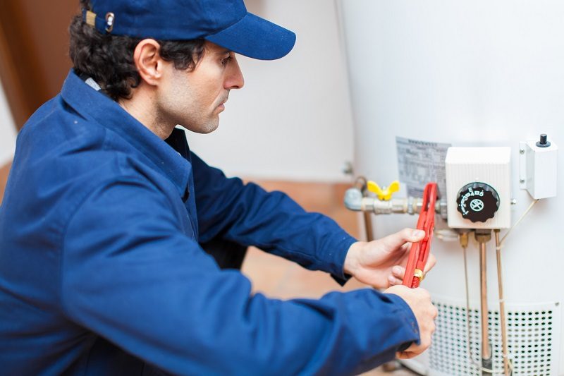 Effective Ways To Choose A Plumber For Your Hot Water Repairs