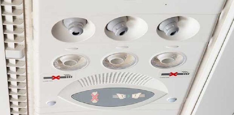 Is Turning Off Your Air-vent A Good Idea When In A Flight? We Don’t Think So