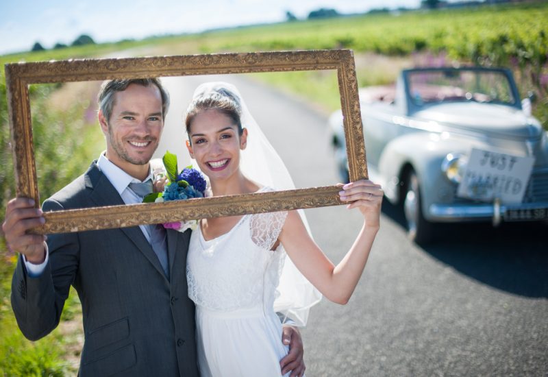 4 Best Ways to Share Wedding Photos and How to Choose One