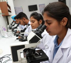 DMLT Course – The Best Course To Become A Certified Medical Lab Technician